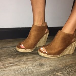 Tan wedges
